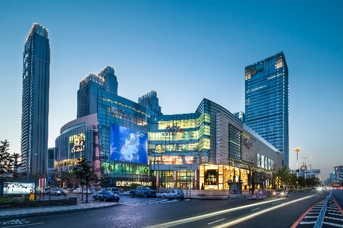 以万象系地标为例,解读商业地产的设计演进