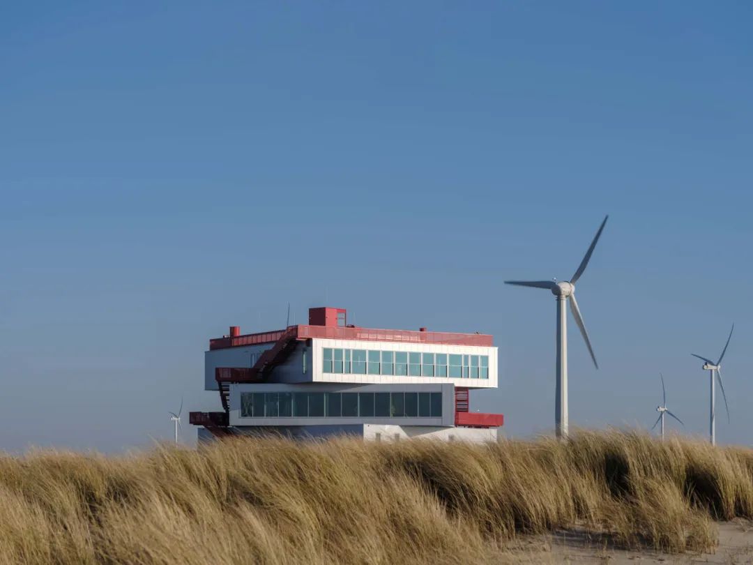 高能效的叙事机器 | MVRDV在鹿特丹港口打造「波特兰蒂斯」，为游客带来观海新视角