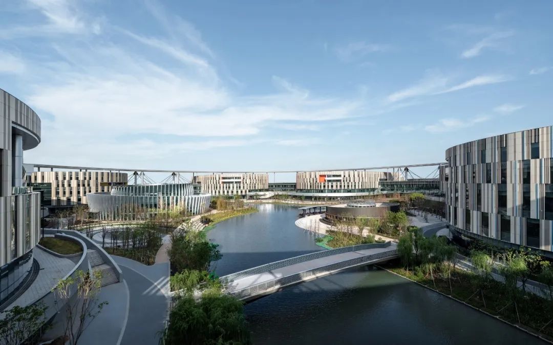 未来大学校园新样本 - 西交利物浦大学太仓校区投入使用