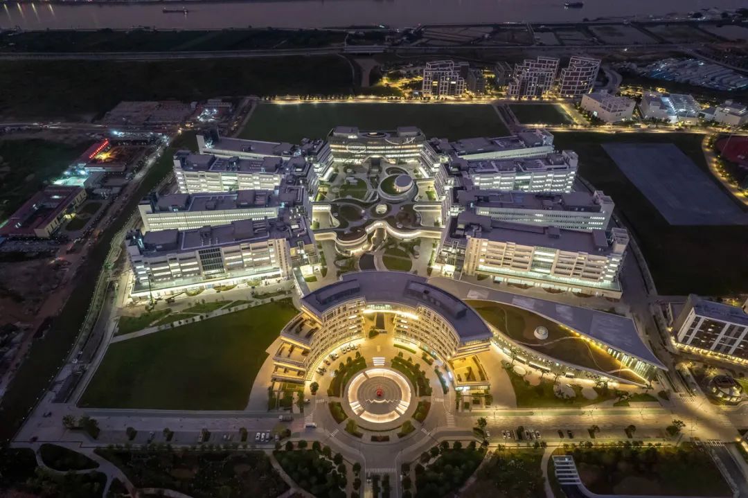 探秘未来校园建成背后 | 香港科技大学（广州）正式启用