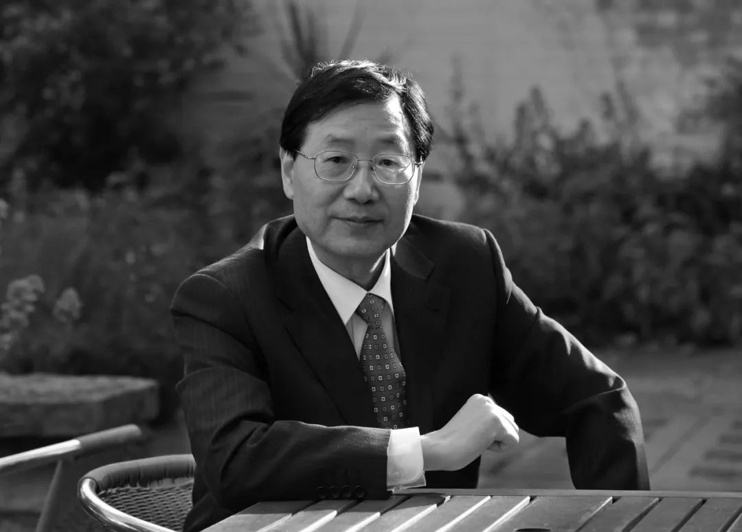 建筑档案致敬重庆丨何智亚，我记忆深处的重庆与重庆人