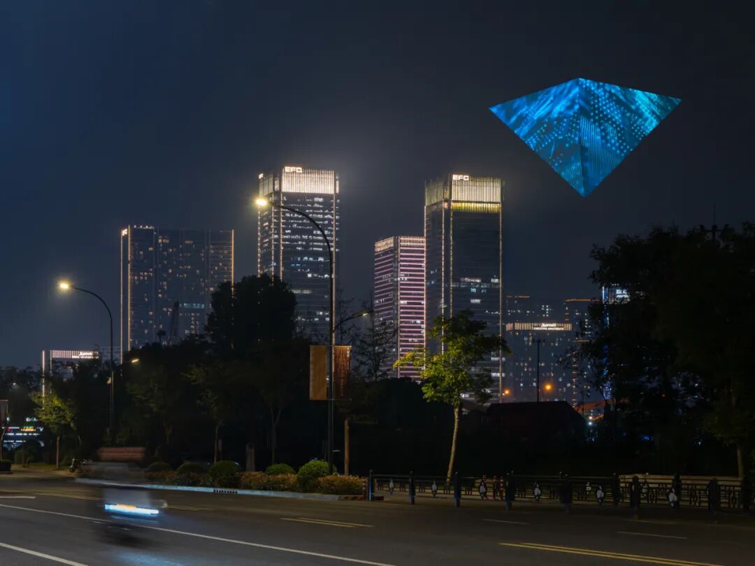 从「光之塔」到「云坐标」｜line+在杭州第三中心中轴线的城市媒介实验