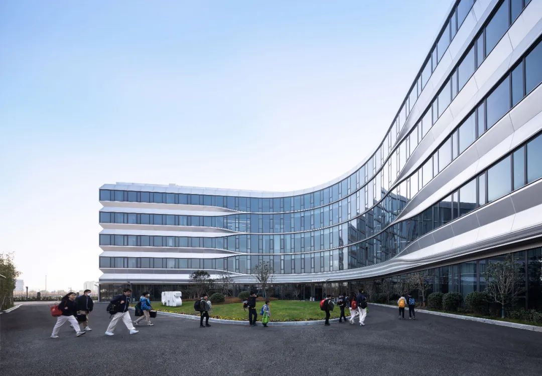 line+WORK | Education Hub：HIS杭州国际学校