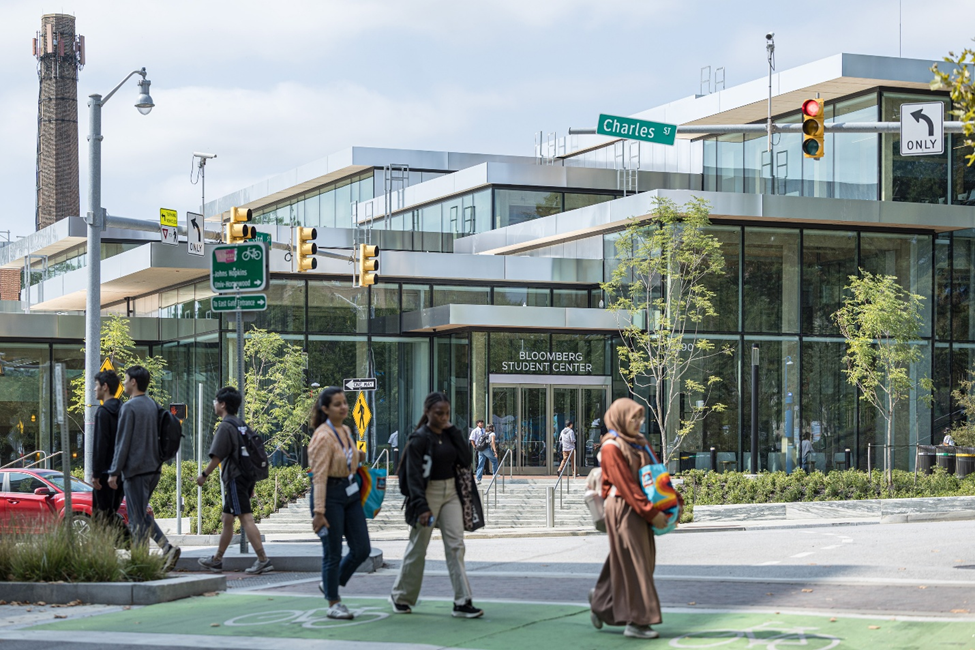 彭博学生中心：霍普金斯大学打造&lsquo;森林村落&rsquo;式学生生活中心