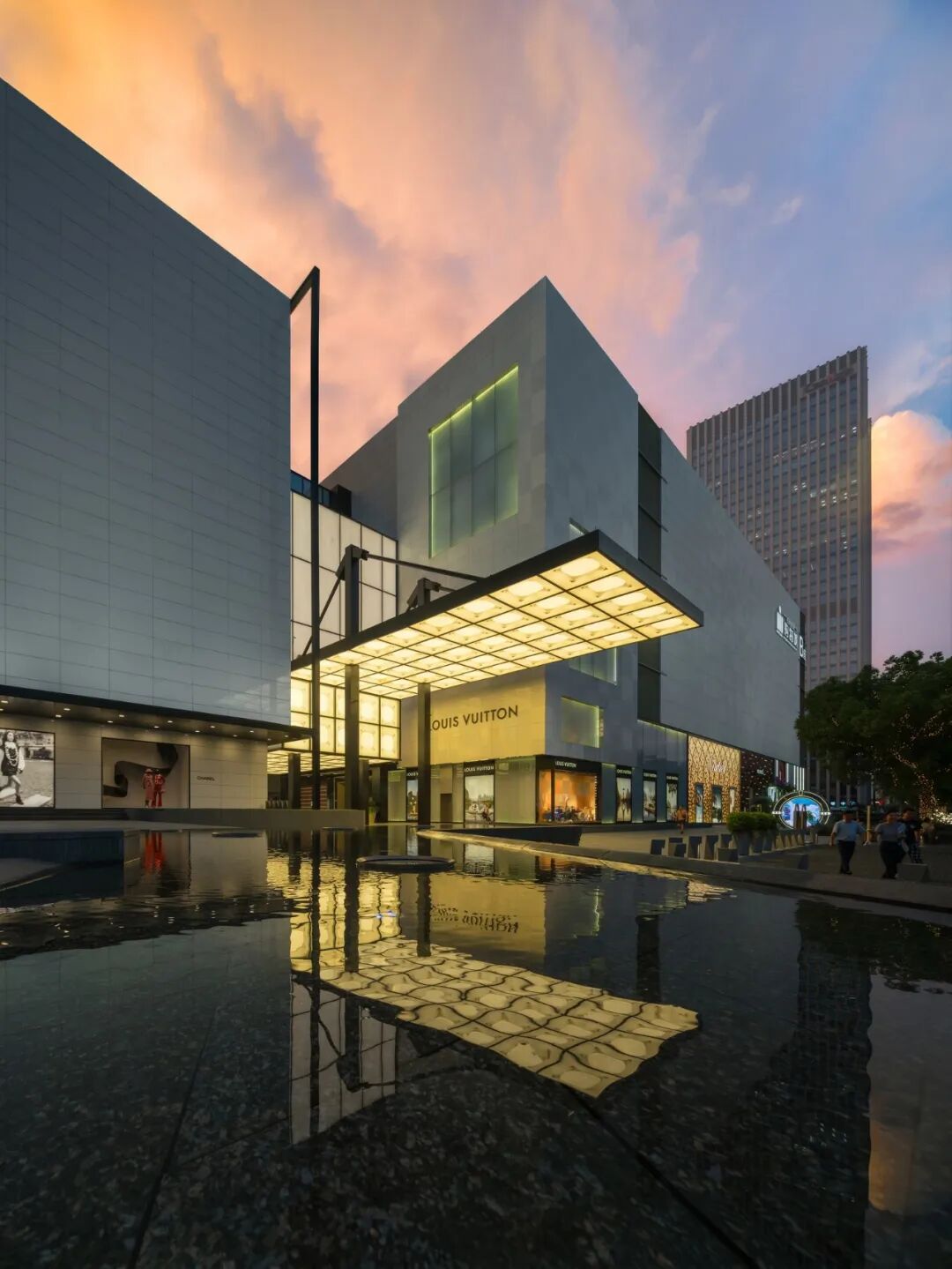 新作 | 杭州大厦，全新品牌形象升级&ldquo;点亮&rdquo;武林商圈