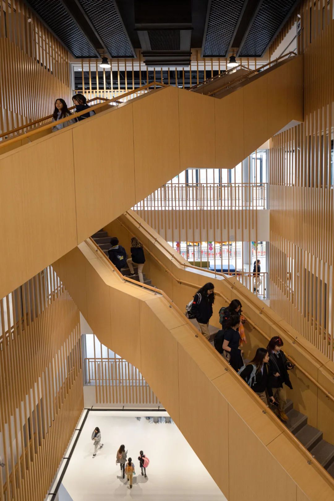 line+WORK | Education Hub：HIS杭州国际学校