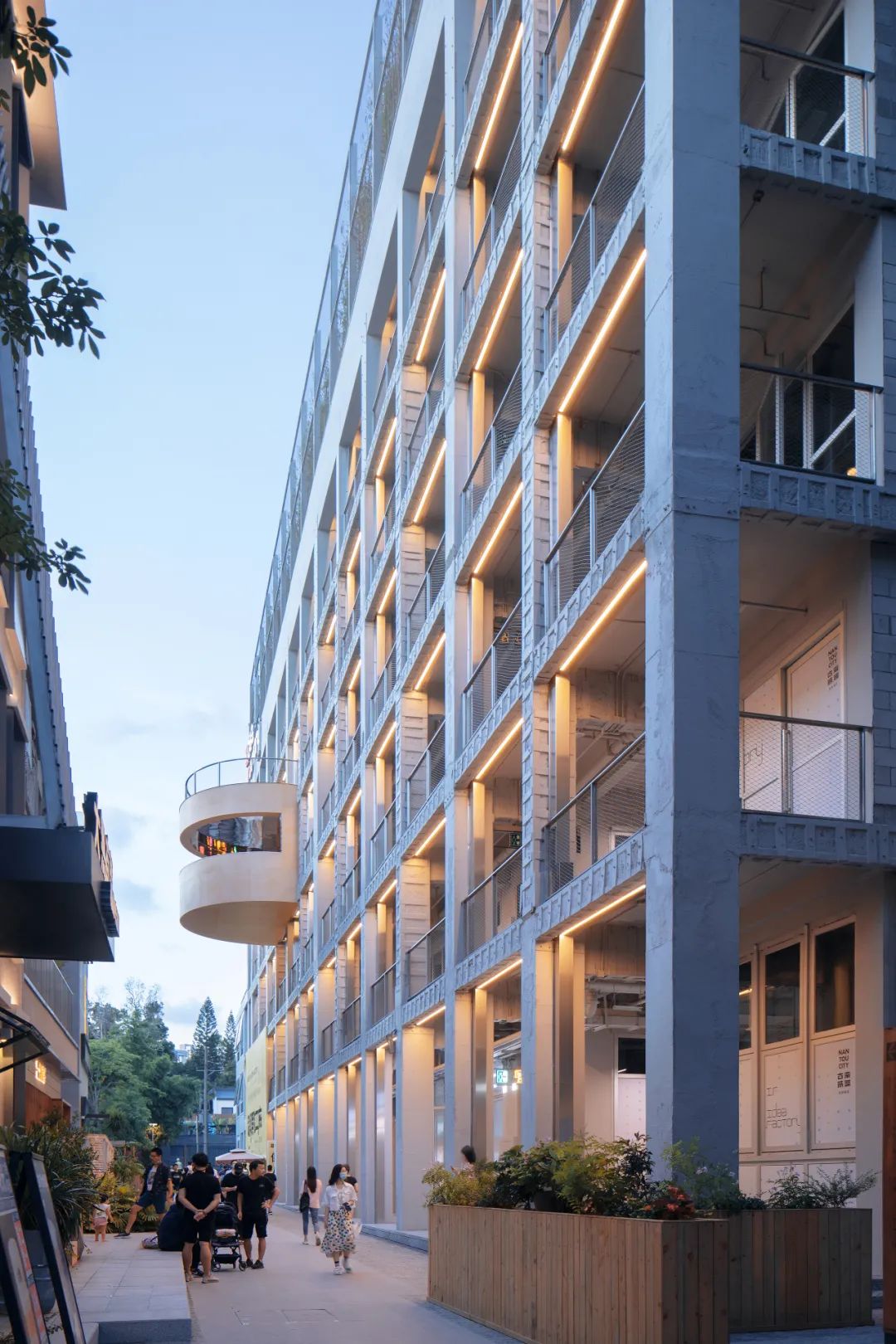 巧塑垂直空间，赋能城市活力，MVRDV 楼梯设计精选