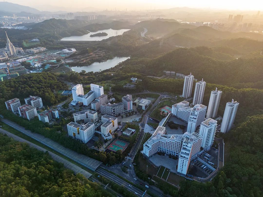 香港中文大学（深圳）二期丨山水林间，在地生长