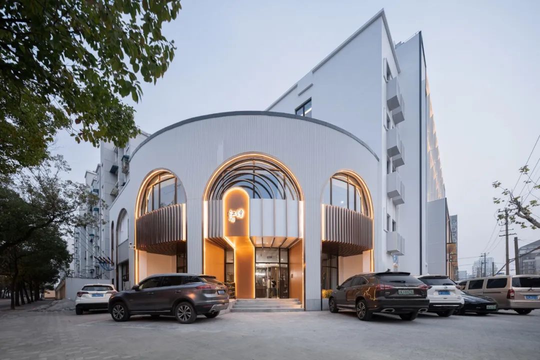 锋思城界GPT+创始合伙人、首席建筑师方华受邀成为RIBA英国皇家特许注册建筑师
