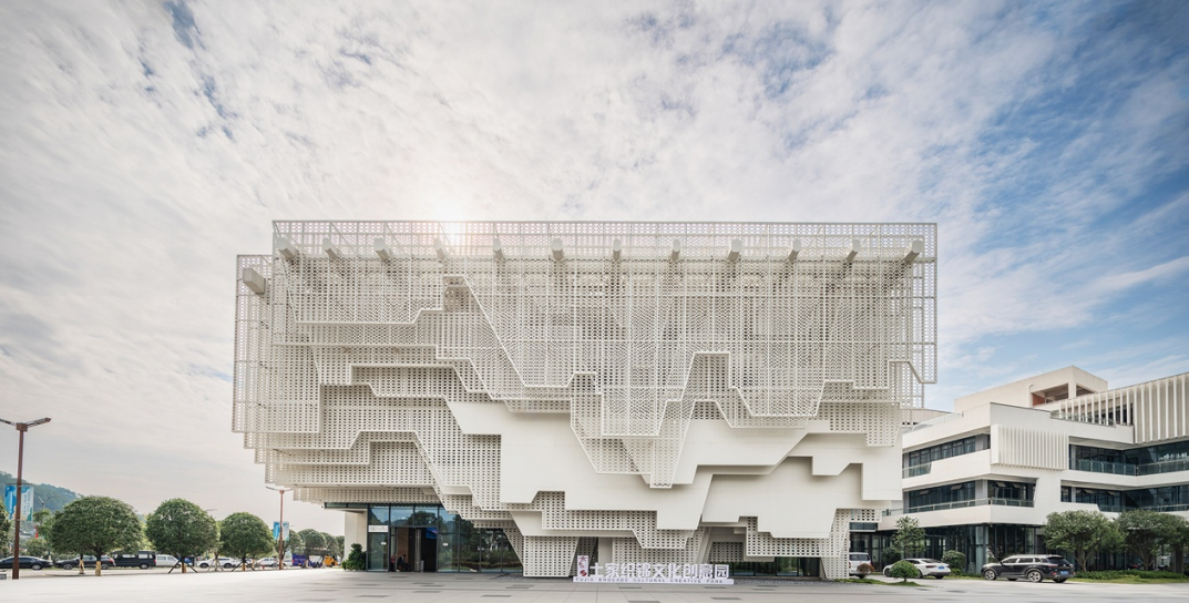 张华:个色的“拧种”