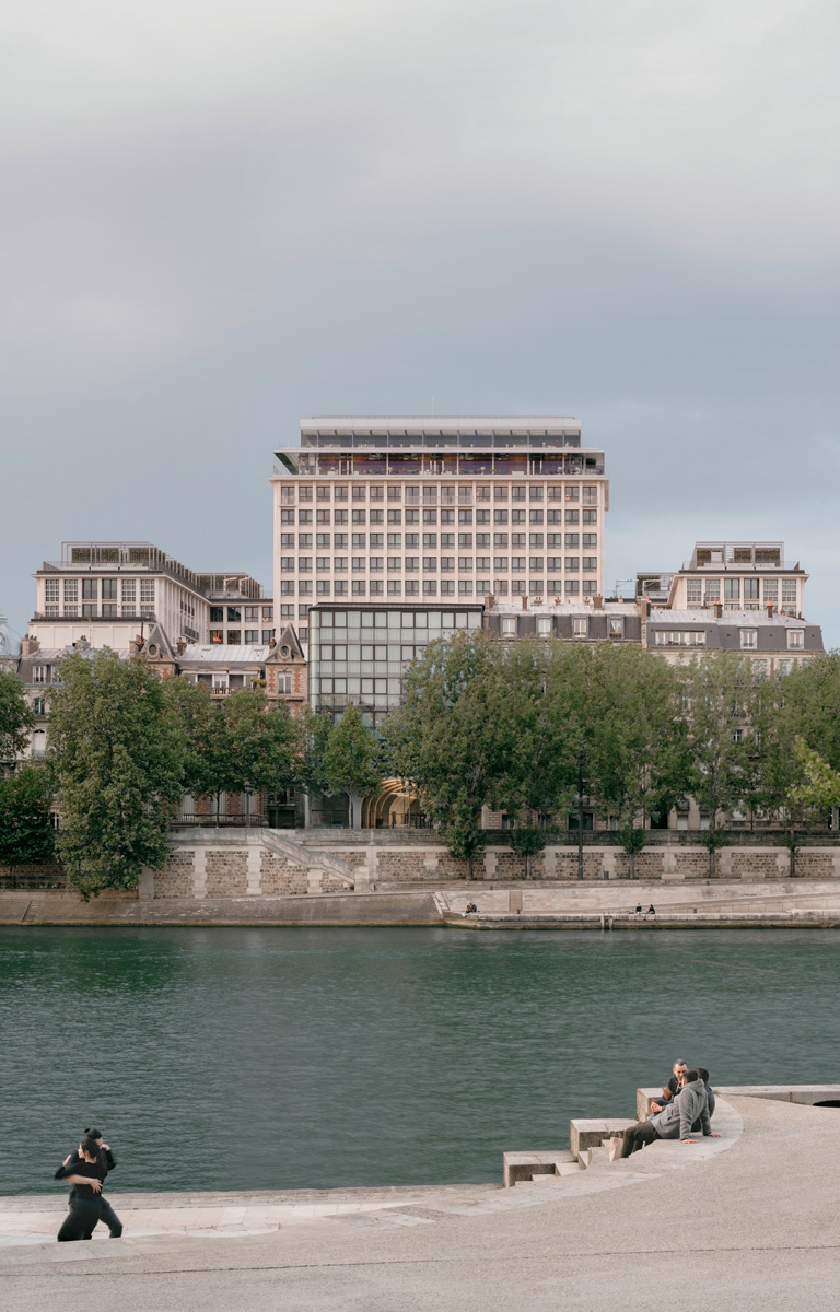 普利兹克大师最新作品:老粮仓变身筒仓艺术中心!