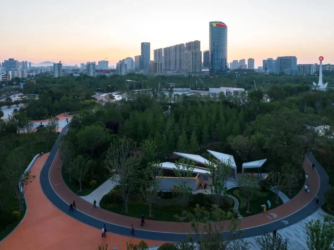 看得见的日常：烟台天地广场公园驿站