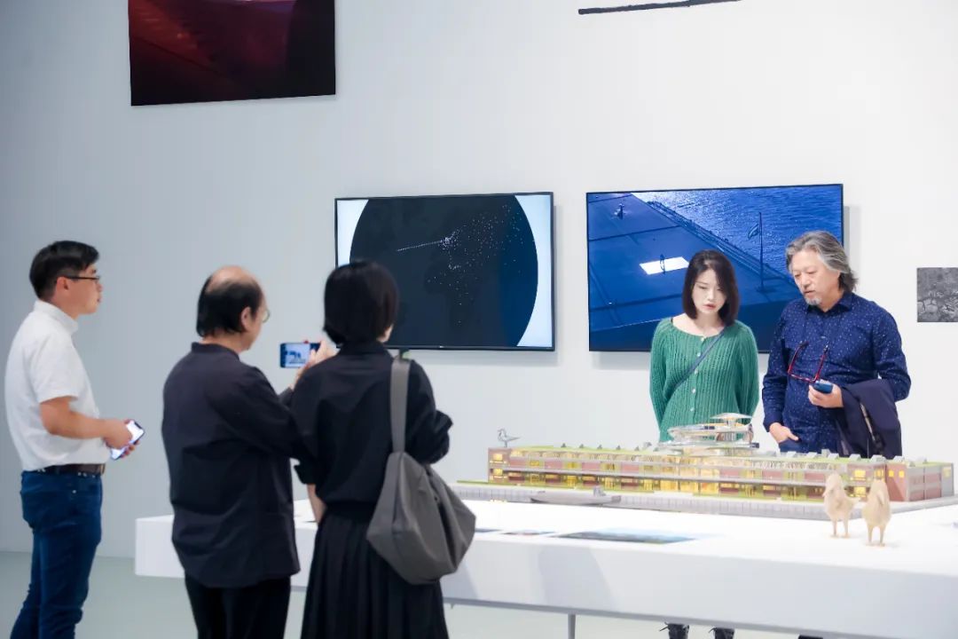 《马岩松：流动的大地》大展深圳开幕