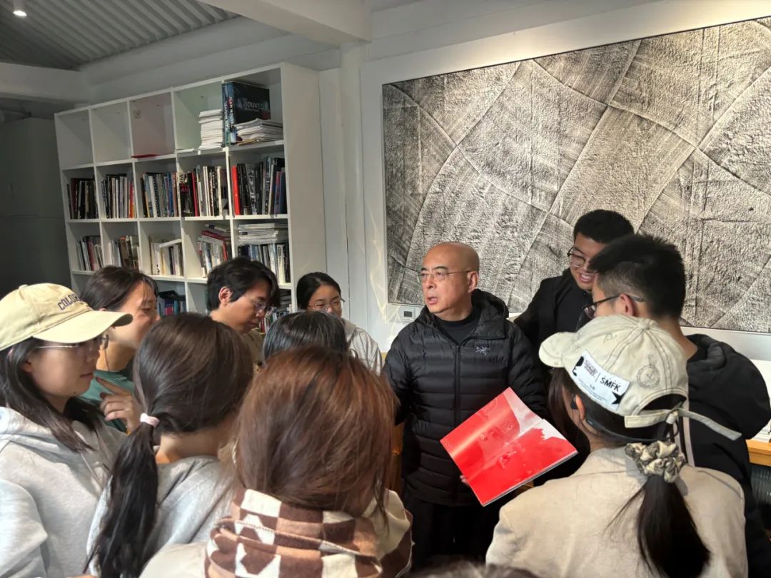 朱小地：在对岸，反观自我