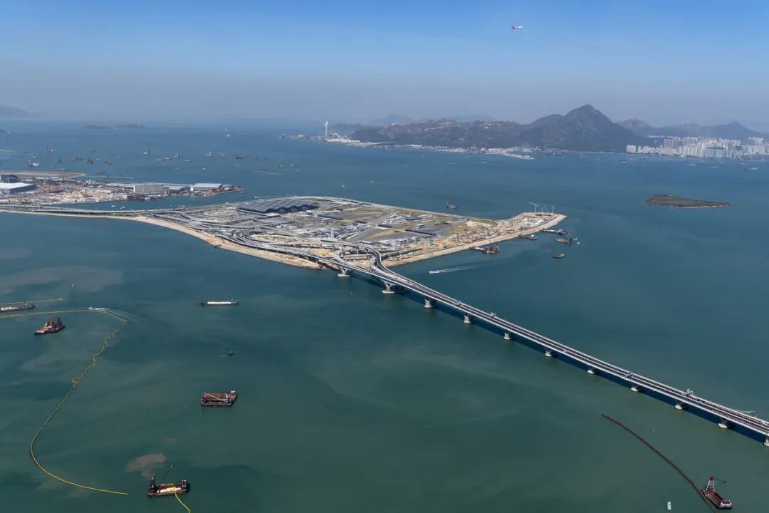 特写 | 香港现在时：建新 · 见未来