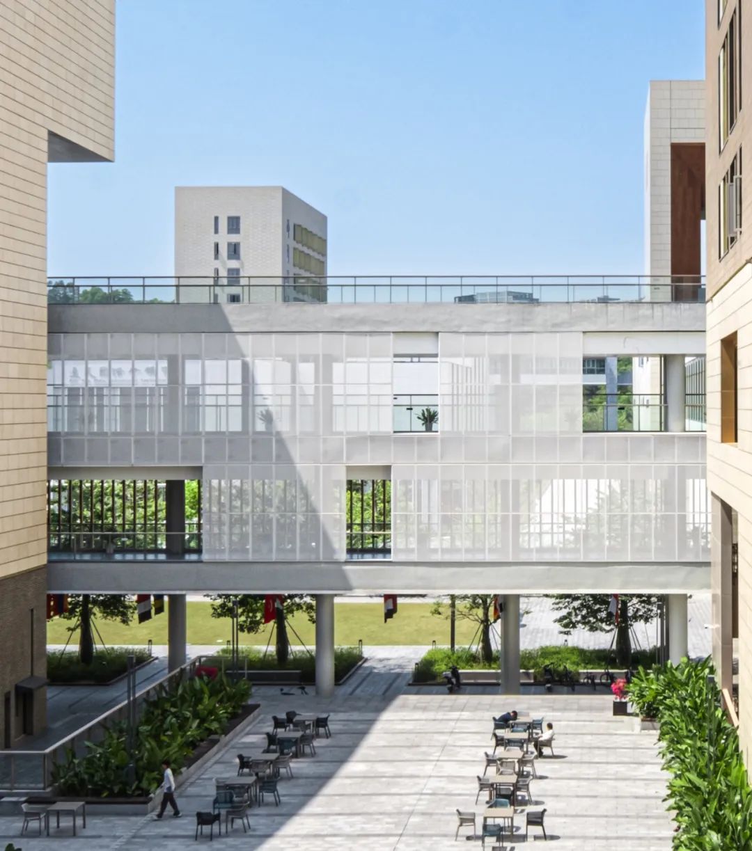 香港中文大学（深圳）二期丨山水林间，在地生长