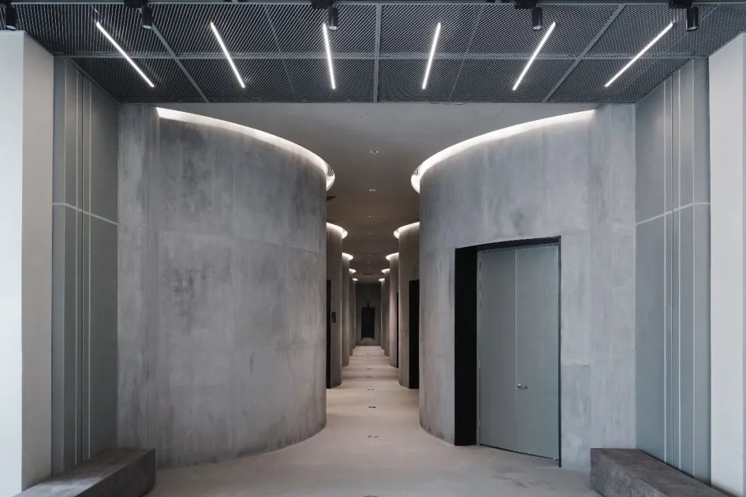 普利兹克大师最新作品:老粮仓变身筒仓艺术中心!