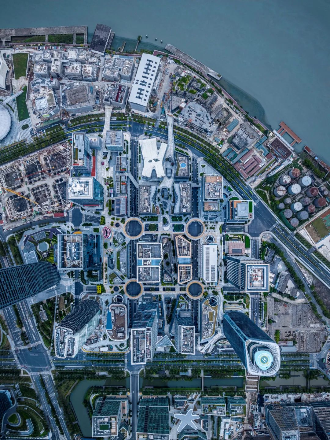 【建言丨对话陆钟骁】自下而上，因时而动，以产业焕活更新中的城市公共空间