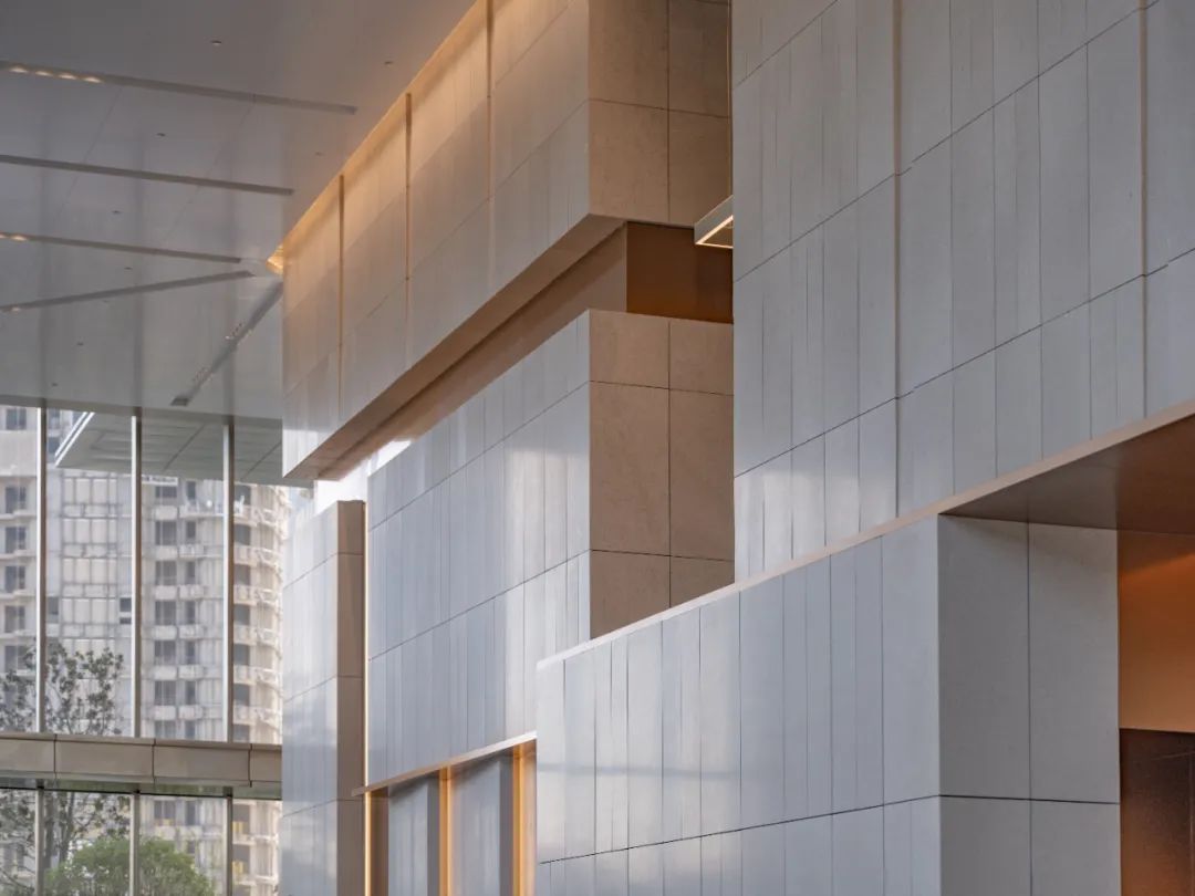 前滩国际广场与陆家嘴广场L+PLAZA商场