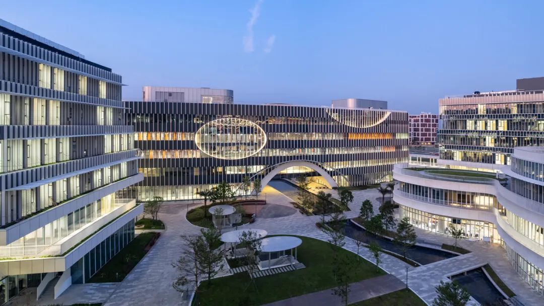 探秘未来校园建成背后 | 香港科技大学（广州）正式启用