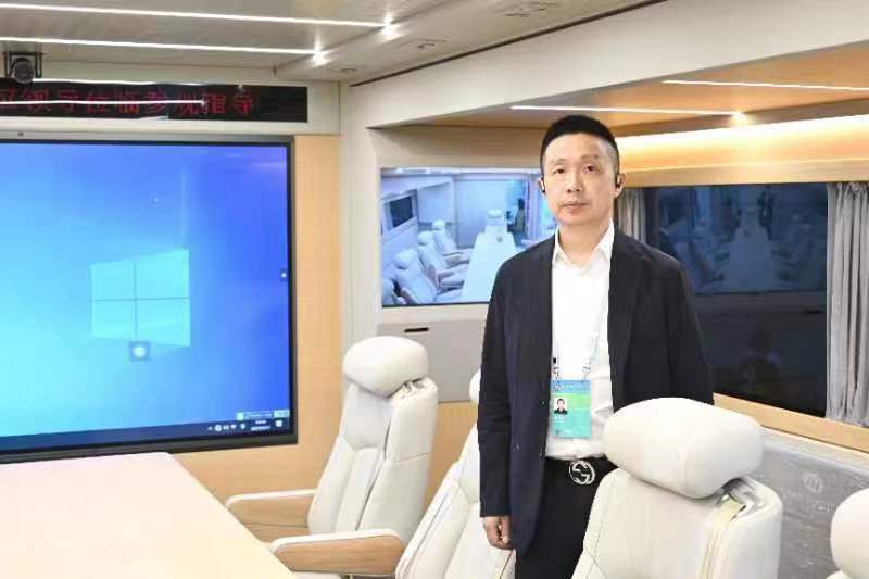 赋能警务核心竞争力 迪马工业携手廷捷机器人亮相警博会