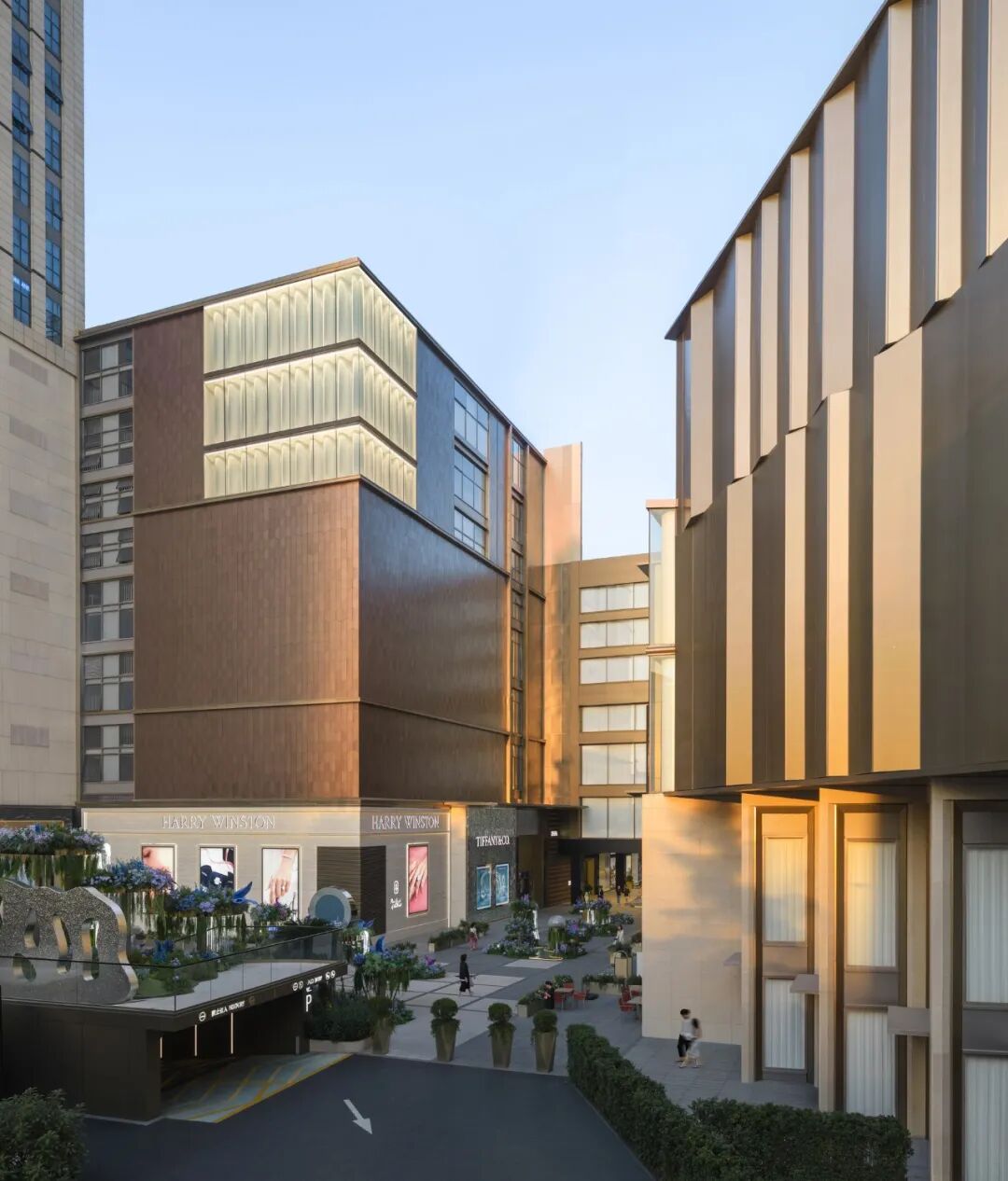 新作 | 杭州大厦，全新品牌形象升级&ldquo;点亮&rdquo;武林商圈