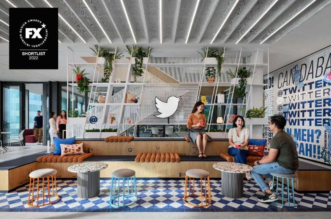 9月 | 多项目收获大奖及报道；厦门五缘湾湿地公园TOD项目解读；京东２号楼启用；两大万象系列商业开幕；海口江东天地开工...