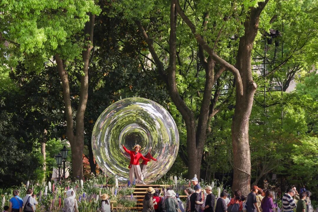 李中伟：自我校准，直白回应