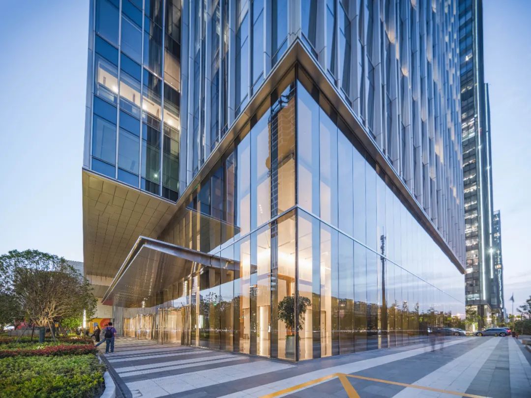 前滩国际广场与陆家嘴广场L+PLAZA商场