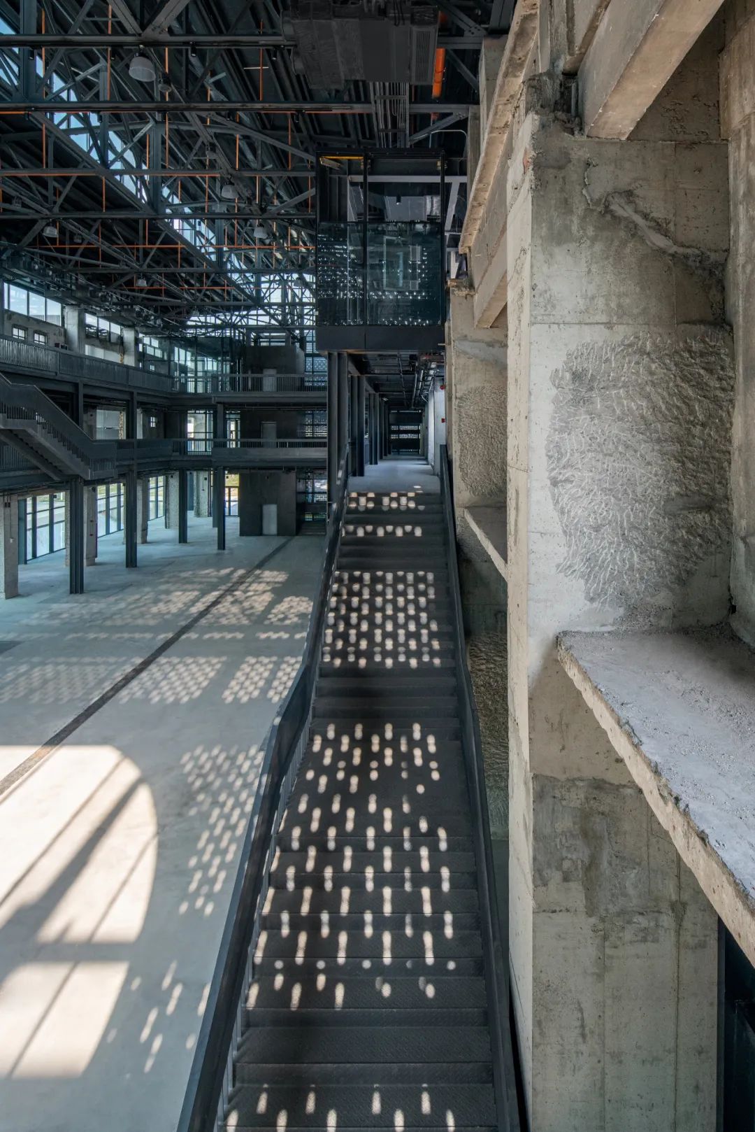 韩晶：尊重&ldquo;野生智慧&rdquo;，向城中村学习