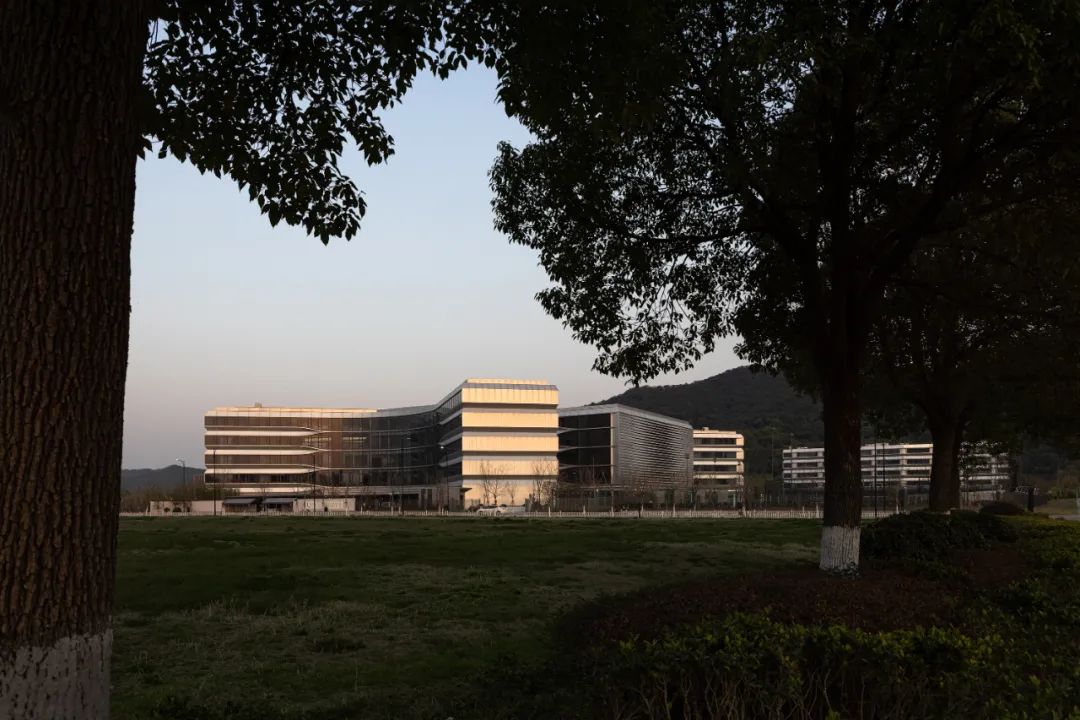 line+WORK | Education Hub：HIS杭州国际学校