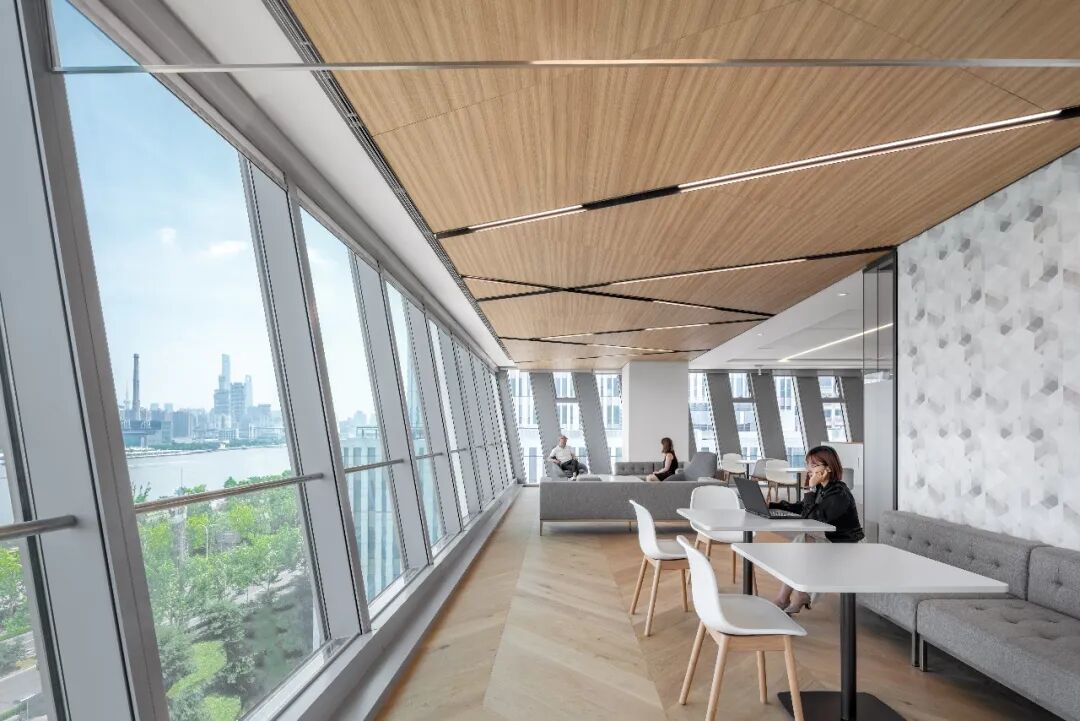 天际线的留白:远东集团的空间诗学