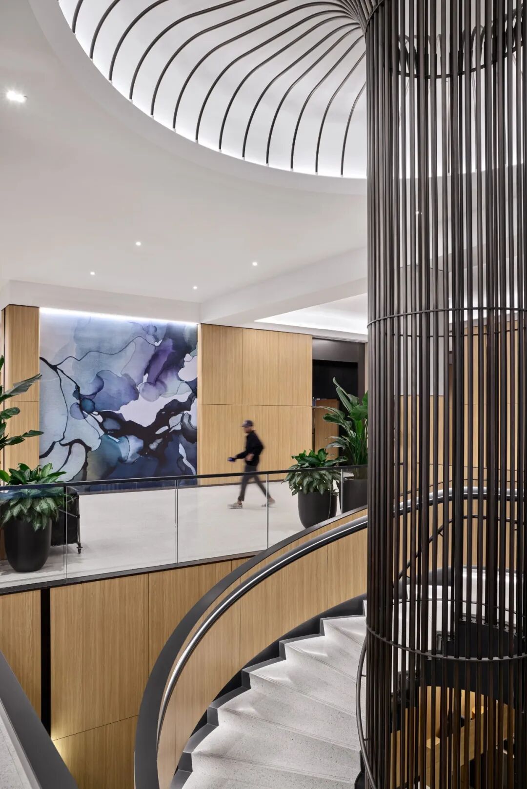 Pearl House: 从老旧办公楼到住宅典范的蜕变