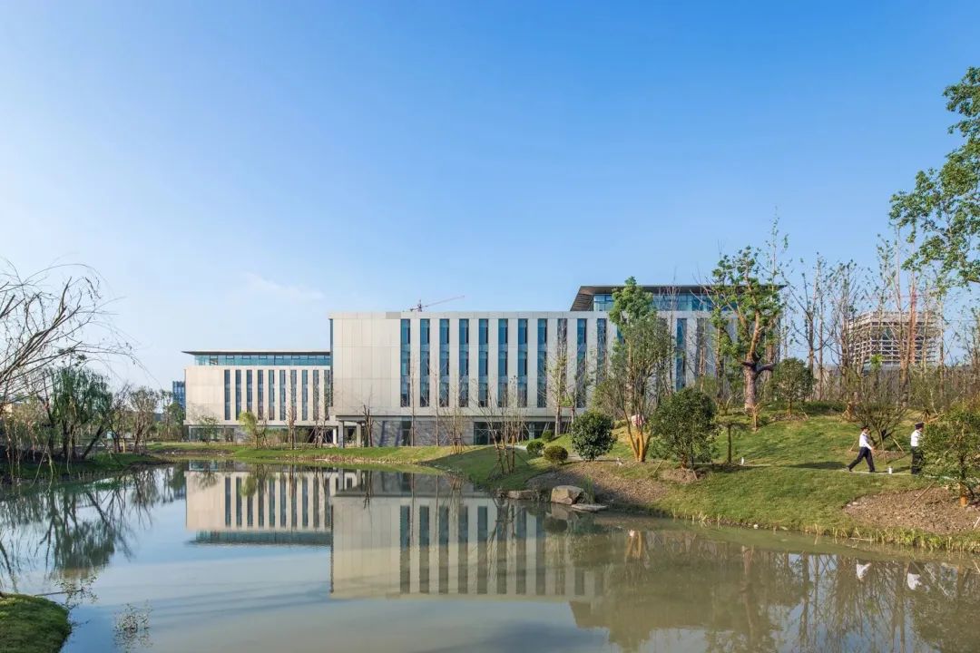 IDD | 对话巨匠:走进三代家族传承建筑事务所 HENN Architects / VOL.7