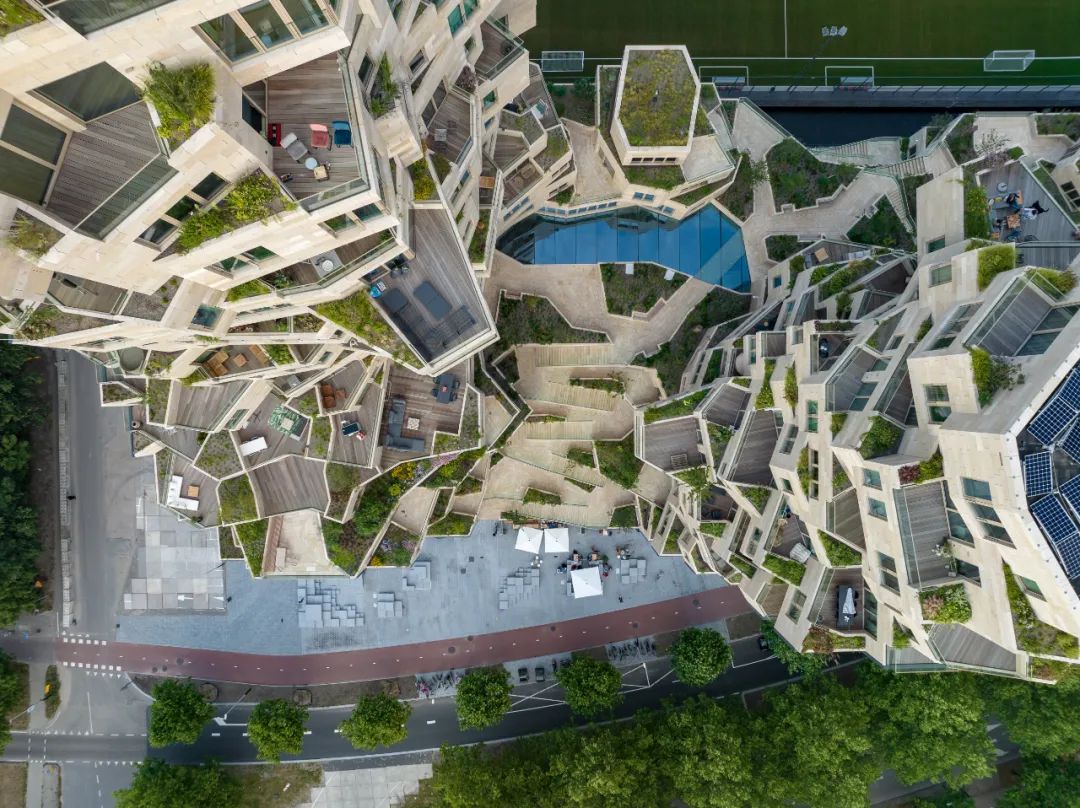 筑梦成真 | MVRDV 阿姆斯特丹「山谷」住宅综合体正式开幕