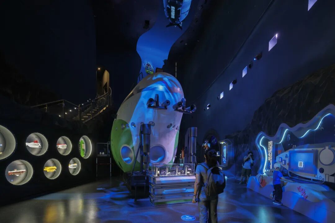 流动与混沌:马岩松MAD海南科技馆建成