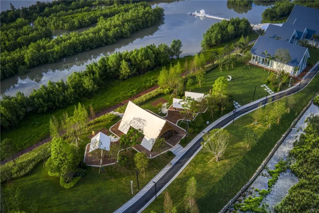 山水间的极致生活 | 世茂碧海银湖