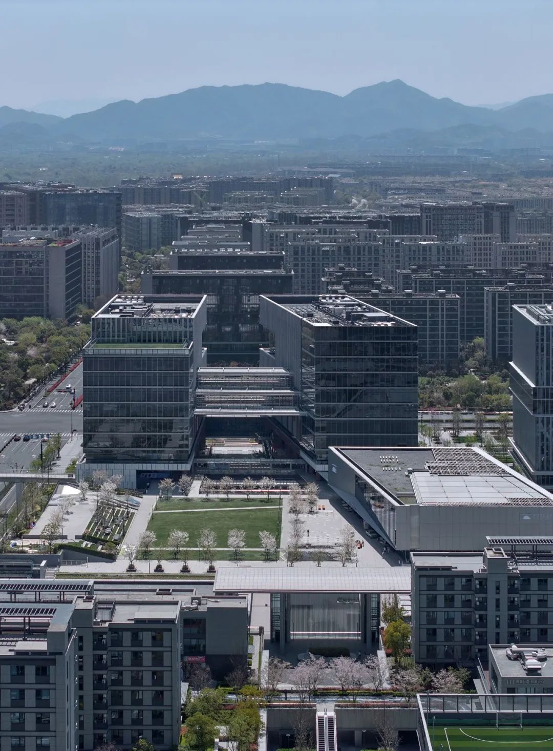 【建言丨对话凌克戈】一体化设计之路，适合与配合的统一