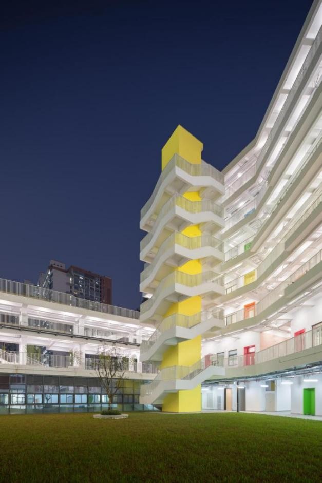 深圳市龙华区外国语学校福城校区