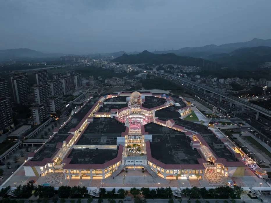 易加设计+都市实践刘晓都工作室｜广州八号仓流溪河奥莱小镇改造： 被时代抛弃的欧陆风如何重焕生机