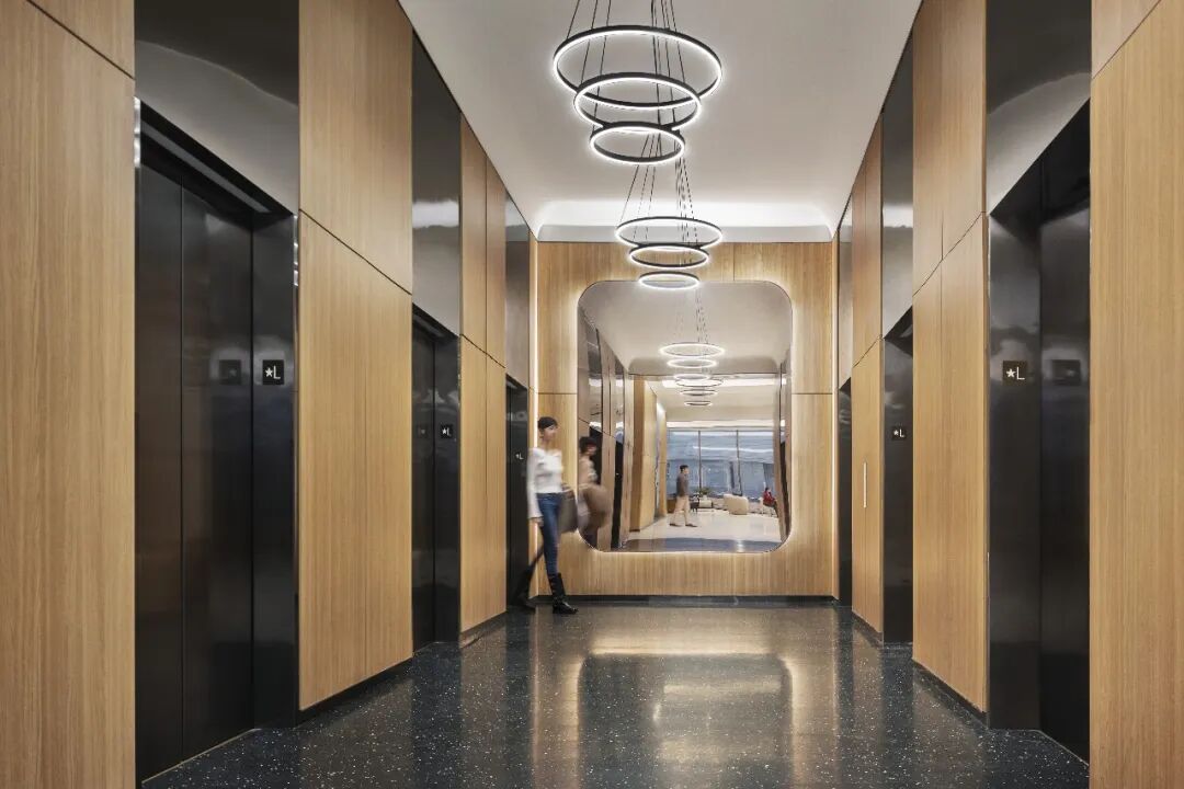 Pearl House: 从老旧办公楼到住宅典范的蜕变