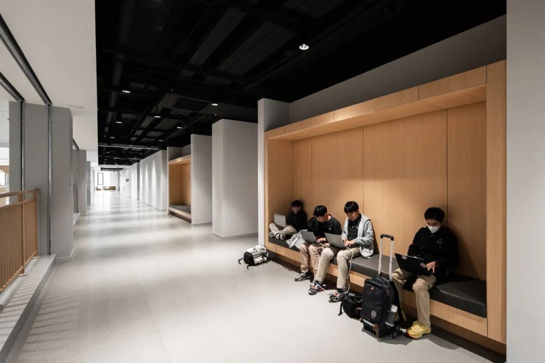 line+WORK | Education Hub：HIS杭州国际学校