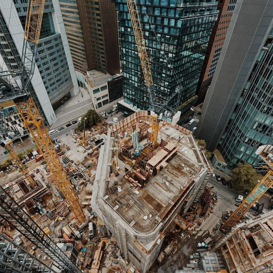 FOUR Frankfurt 法兰克福全能城市综合体已部分投入使用