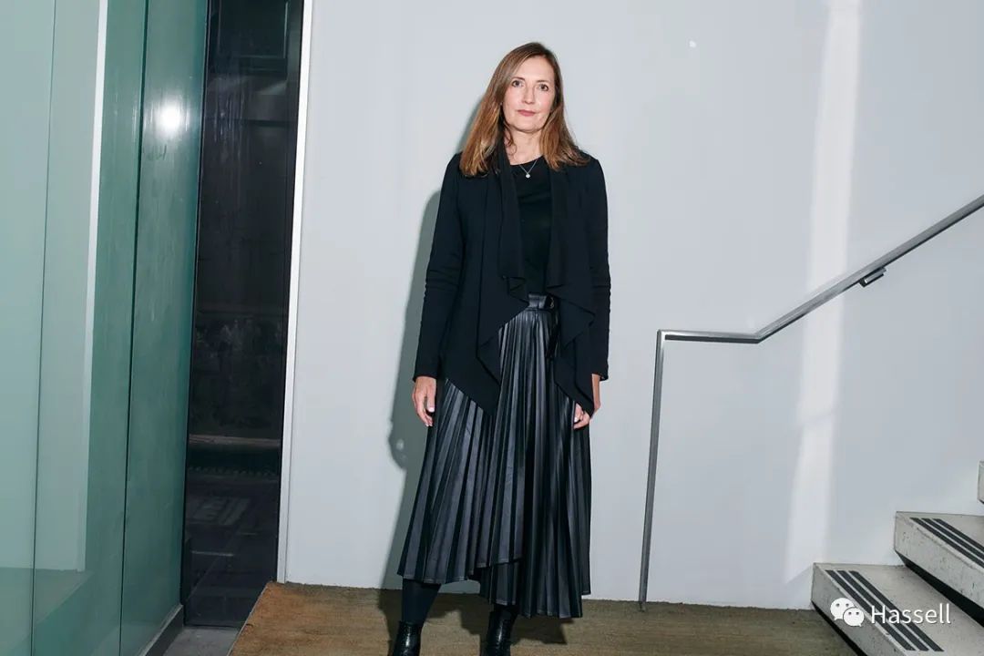 包容性和普适性设计如何提升医疗设施用户的健康和幸福感？