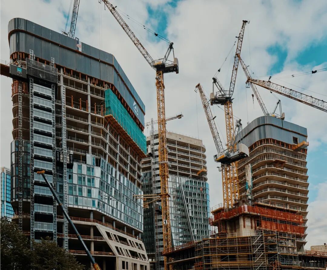 FOUR Frankfurt 法兰克福全能城市综合体已部分投入使用