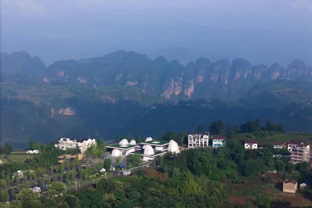 line+WORK | 相遇在山间：下岩贝景区云峰十二重