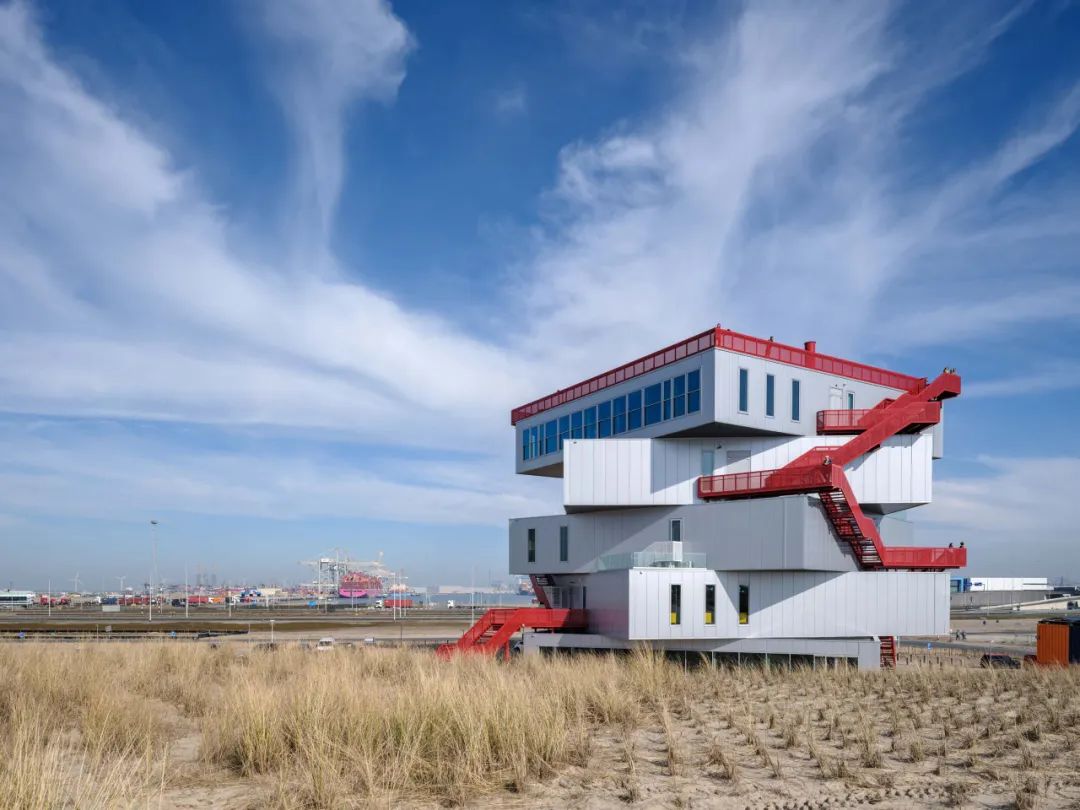 高能效的叙事机器 | MVRDV在鹿特丹港口打造「波特兰蒂斯」，为游客带来观海新视角