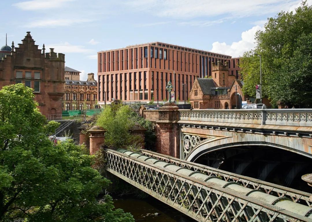 格拉斯哥大学,亚当·斯密学院