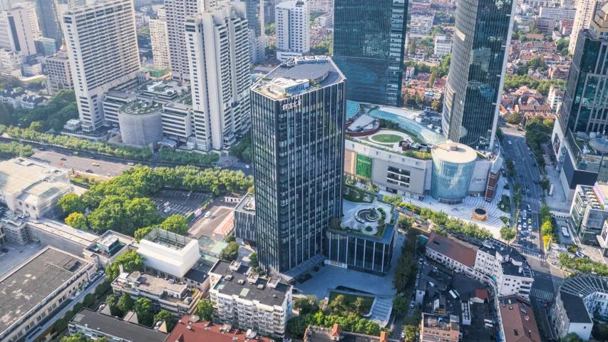 上海锦沧文华广场：“90后”高层建筑更新的探索实践