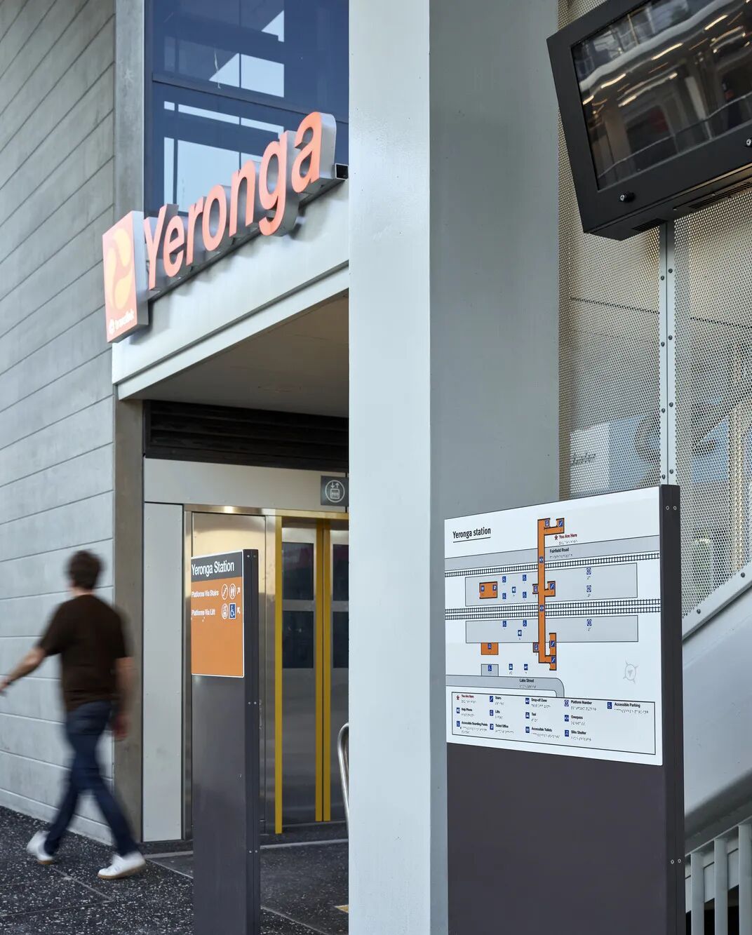 再生型城市交通：为气候变化中的城市设计基础设施